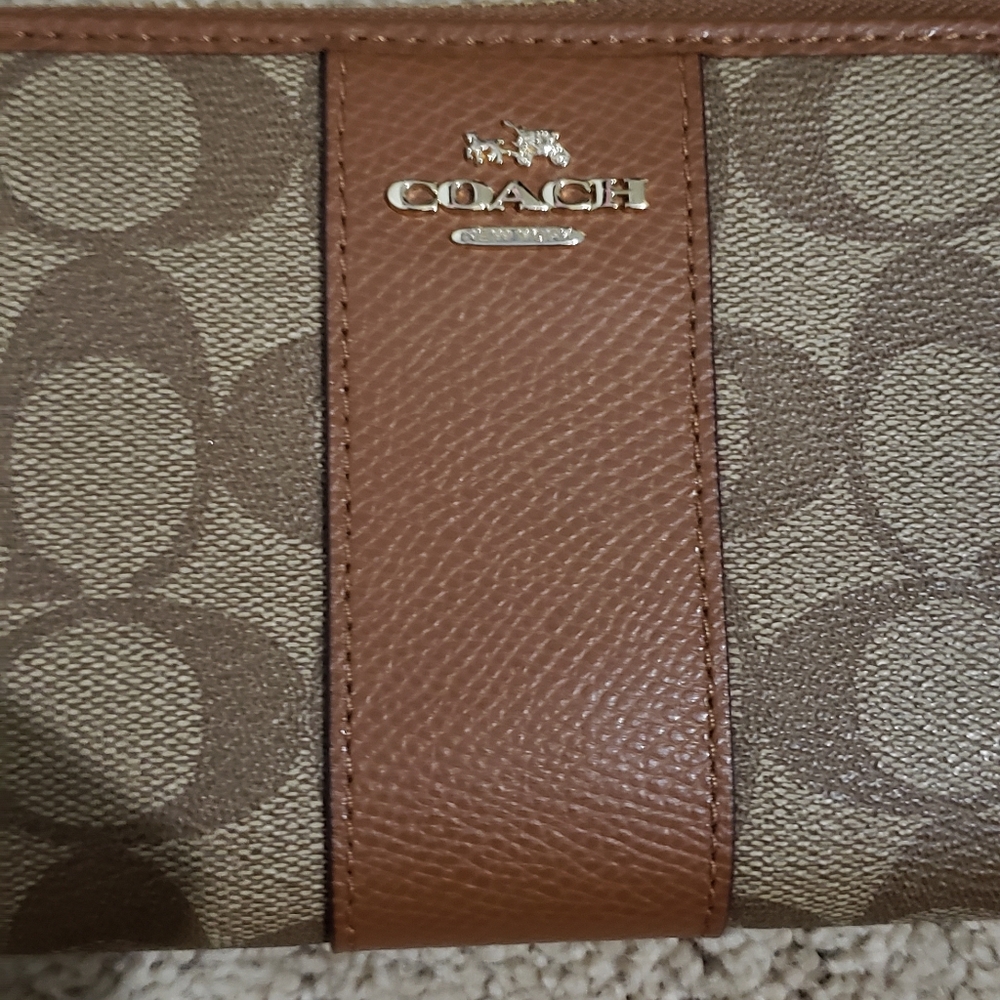 Coach Wallet - Picture 2 of 5